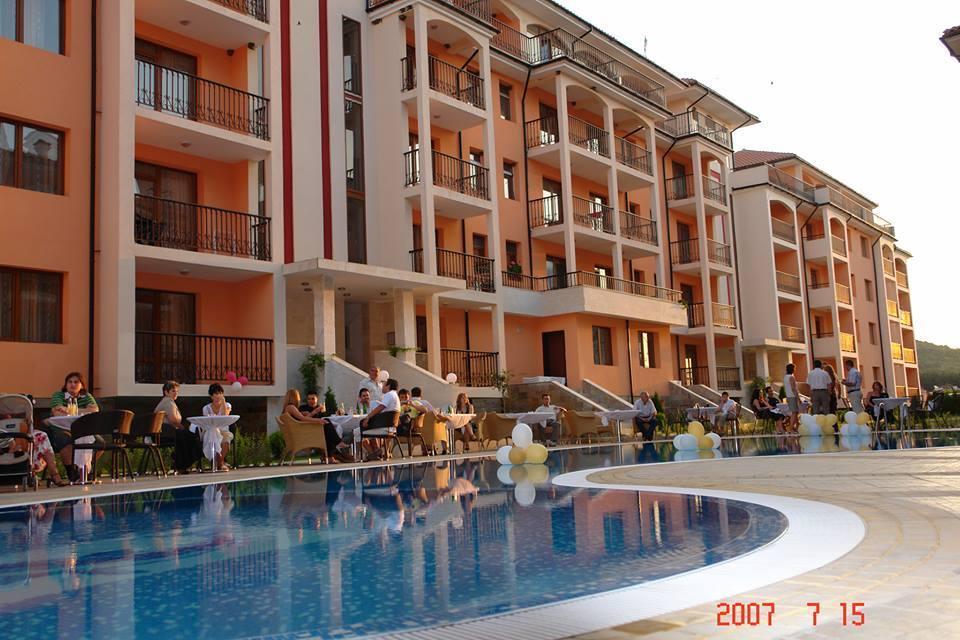 Gardenia Apartments Primorsko Esterno foto